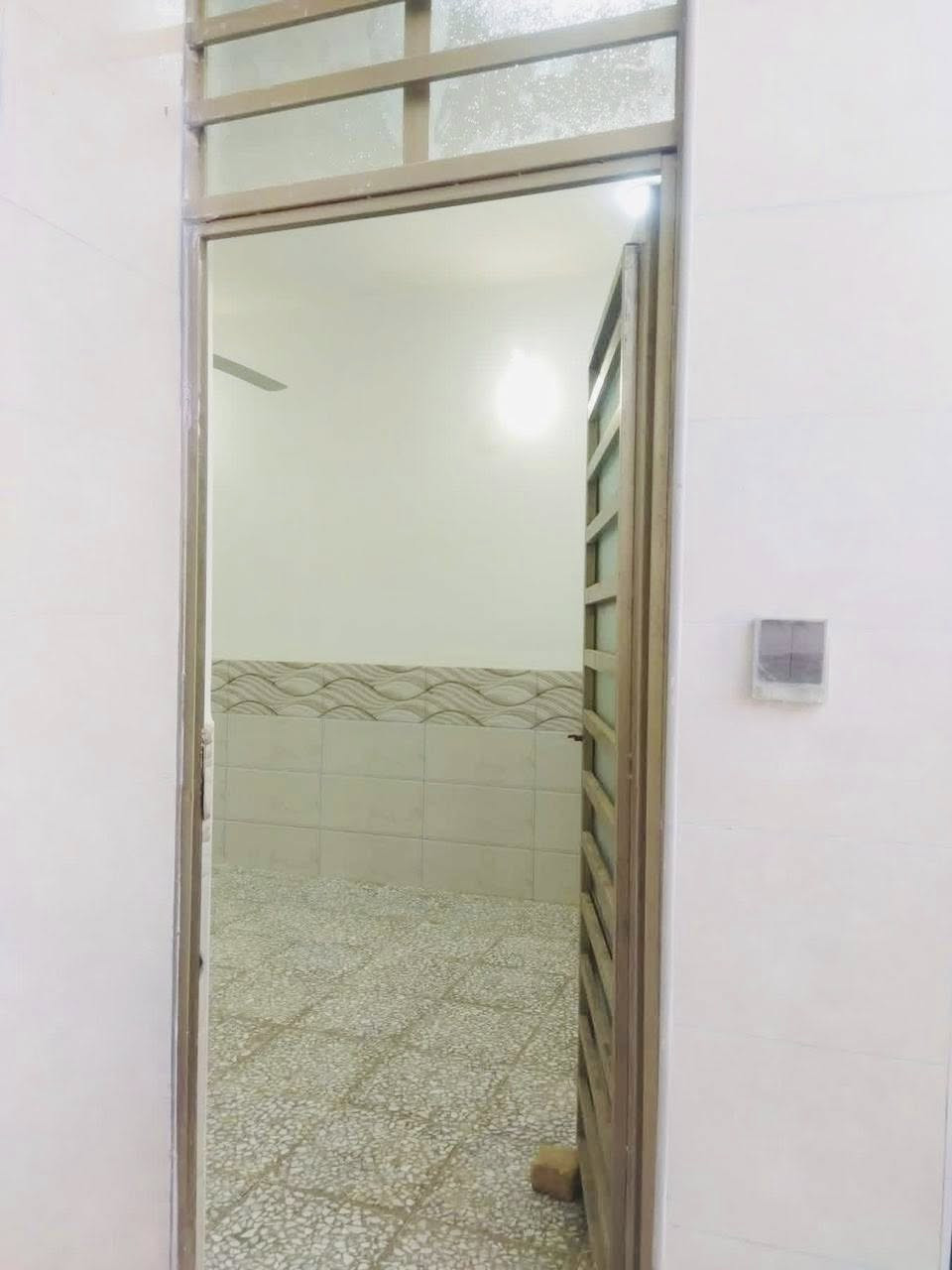 سلام 🙋‍♂️ عليكم 
يقدم  عالم العقار دار ١٠٥م 
جديد بسعر مغري جدا دار متكامل بناء جديد كامل المواصفات والخدمات
وكهرباىيات 

#دار_مساحه_١٠٥_م 

طابو زراعي سند ٢٥ صرف دار جديد متكون غرفة وصالة ومجموعة صحيات ومطبخ واستقبال بخريطة متناغمة جدا
بناء جديد 

العنوان: النجف الاشرف_ملحق ميسان قرب قاعه ملاك
 السعر  مناسب ٤١💥💥💥
بناء ممتاز 
بناء ممتاز درجة اولى خريطة جميلةجدا وبناء ع وفق المود الحديث 
اي استفسار او اتصال يرجى التواصل عبر الارقام او المراسلة عبر الواتساب:
*********** 📞📞
***********📞📞
