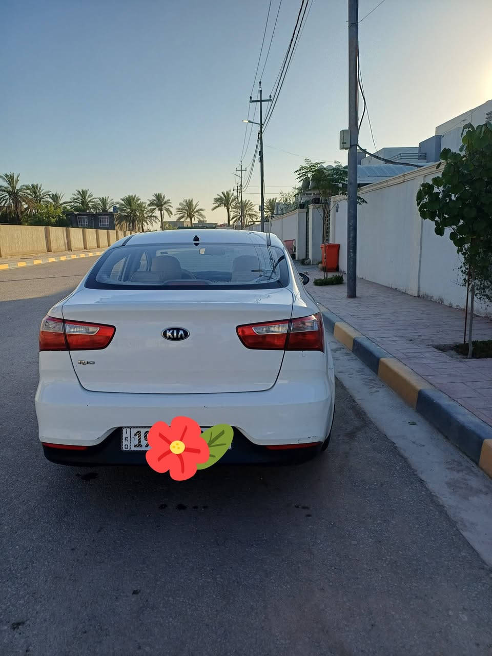 السلام عليكم
كيا ريو موديل ٢٠١٦ خليجي مكفولة من الضربة والصبغ مكينة ١٦٠٠ دوش قطرتين المواصفات العادية داخل بيجي  تبريد خير من الله رقم كربلا باسمي ومكان السياره بالحلة امسويلها ادامة بانزين بالكامل تبديل فيت بم جديد وبلكات جديدة السيارة بيها باردين واحد باب السايق وواحد باب الصدر السيارة مال بيت ونظيفة رايدها ١٠٥ وبيها مجال بسيط للاستفسار ***********
