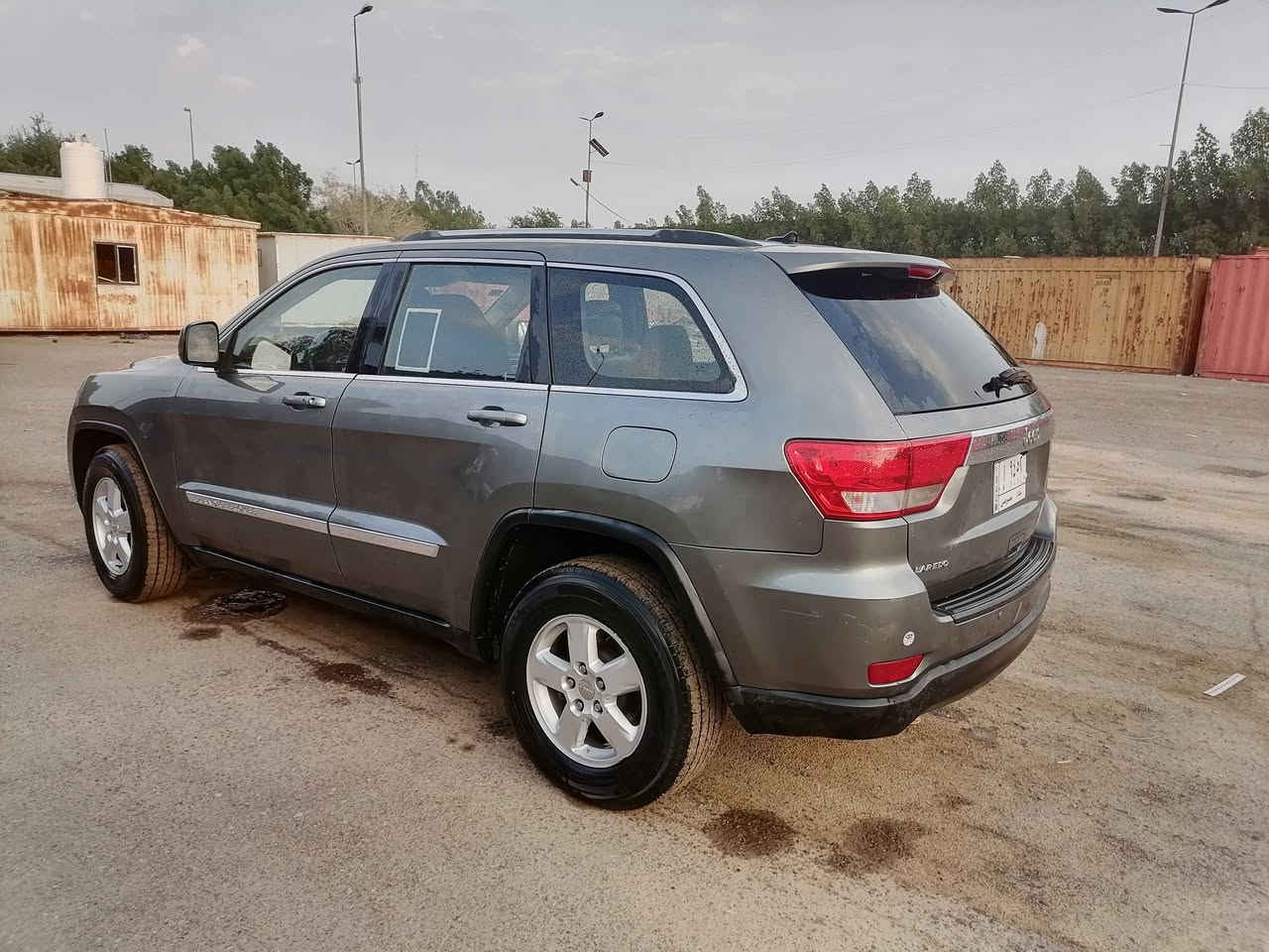 السلام عليكم
جيب لاريدو وارد أمريكي ٢٠١٢
السيارة كلين بدون حادث
فقط شخط في البنيد+ بارد صغير قبق الجنطة
تخم أطارات جديد+ أدامة منظومة البانزين بلكامل
محرك + كير+ حدادية  كفالة
سونار مرفق بلمنشور
عنواني بغداد مجمع بوابة العراق السكني
السعر ١٧٥ قابل للتفاوض
للأستفسار الإتصال ***********
