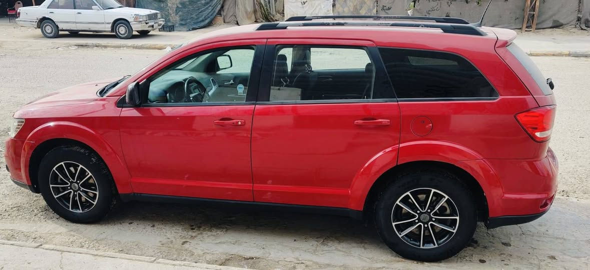 جورني 18 رقم بصره بأسمي هزه جديده مكانه الناصرية السعر145 بيه مجال قليل 7 راكب 3 قطع تبريد وألاستفسار الاتصال على الرقم ***********
