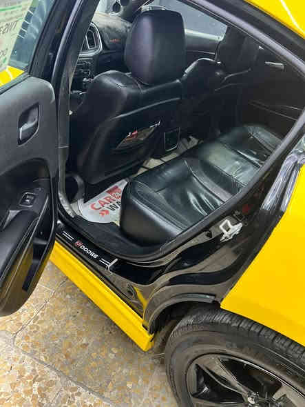 للبيع
جارجر2020 فول مواصفات 
تحكم مقاعد كشنات جلد تبريد تدفئه 
السيارة بيها منضومه غاز والسيارة جاهزه خطها موصل بغداد 
رقمها بغداد باسمي 2020اصل 
الضرر بنيد مبدل
شباب لأحد يراسلني خاص هذا رقمي 
بيك خير ودلل 
*********** بي واتساب 
السيارة سعرها 200
