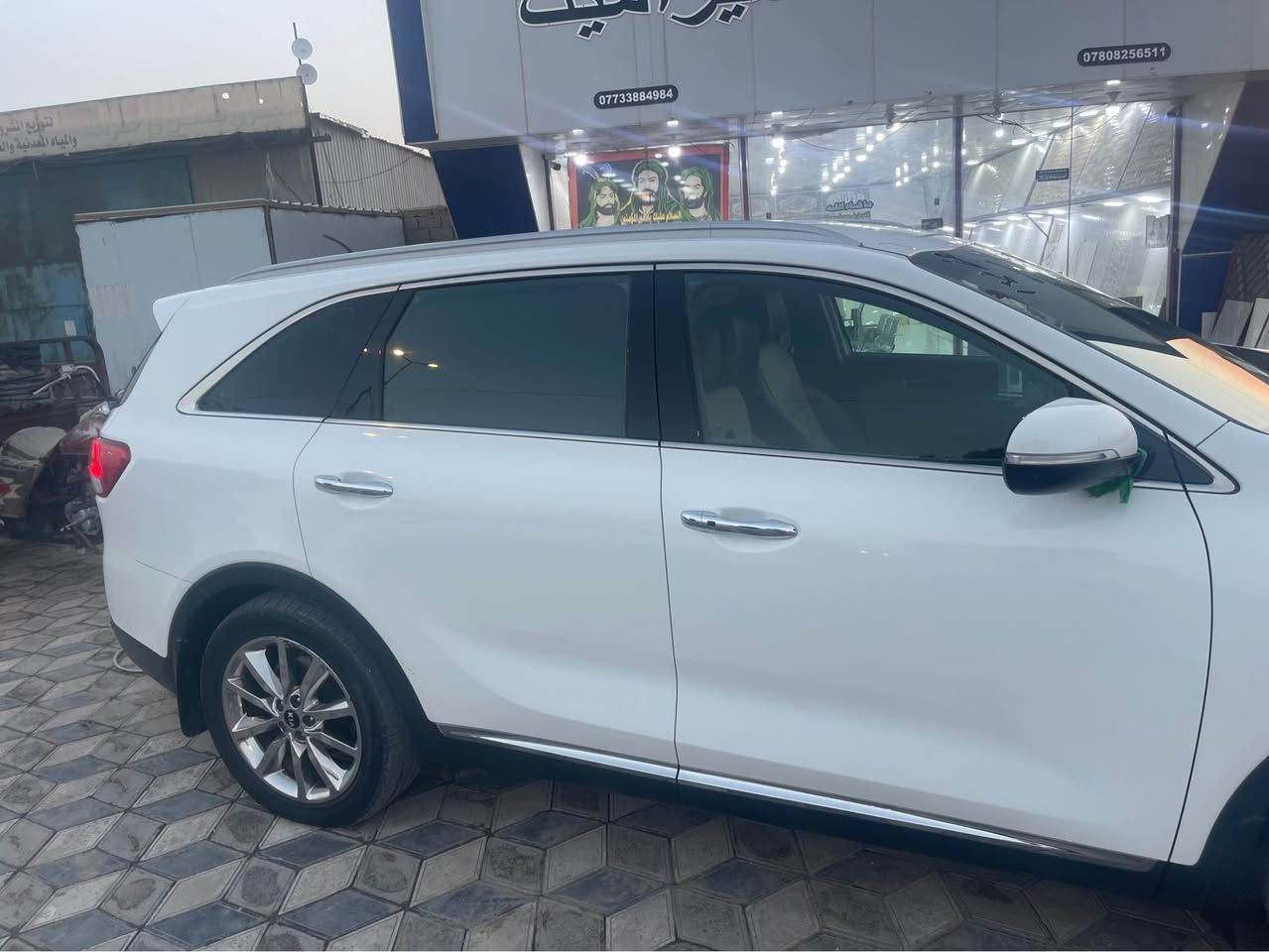 ‎سورنتو ٢٠١٨ سياره مكفوله كفاله من كلشي بسمي رقم واسط. فول ماعدهالبنرامه. سعر ٢٢٠‎ بغداد, العراق


**إذا كنت صاحب هذا الإعلان وتريد حذفه لأي سبب، رجاءا أرسل رسالة إلى الدعم الفني**
