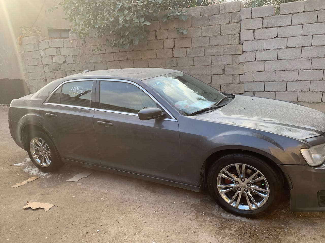 سلام عليكم اوباما ١٨ معلايه ٢٣ السياره جديده وجاهزه كير مكينه حداده تايرات وفول مواصفات داخل اسود جلد كشنات كهرباء وتدفئه وفتحه رقمه بصره باسمي سنويه لل ٣٠ سياره حادثها بس دعاميه وراس الشاصي متعور ومسحوب بدون صبغ بدون تبديل  مكاني البصره السعره ١٧٠ بيها مجال بسيط 
***********
