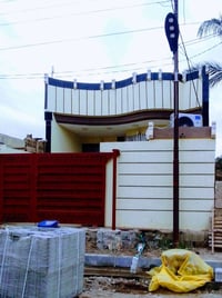 بلور حي النضال • ١٢٠م • طابو