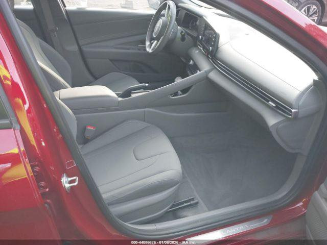 السلام عليكم النترا 2025
ماشيه 13   حادثه قبق جنطه يرجع بارد فقط 
تدخل كتاب شهداء او حره مده وصول شهرين  الاتصال ***********
