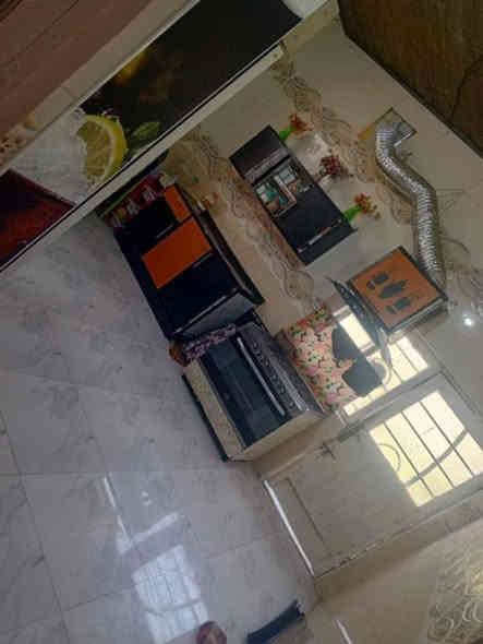 دارللبيع مساحه520م يحتوي على 3غرف نوم وصاله ومطبخ وكليدور ومجمع صحياتداخلي وخارجي حديقه اماميه كبيره ومساحه خلف الدار200م فيها غرفتين مستقلتين الموقع طريق النجفمقابل كلية الحله الجامعه قريب من الشارع العام وقريب جدا من التبليط الفرعي /السعر 60وبي مجال. طابوزراعي سند25/يرهم مراوس مع دار باحياء الحله/***********/مكتب عالم العقار
