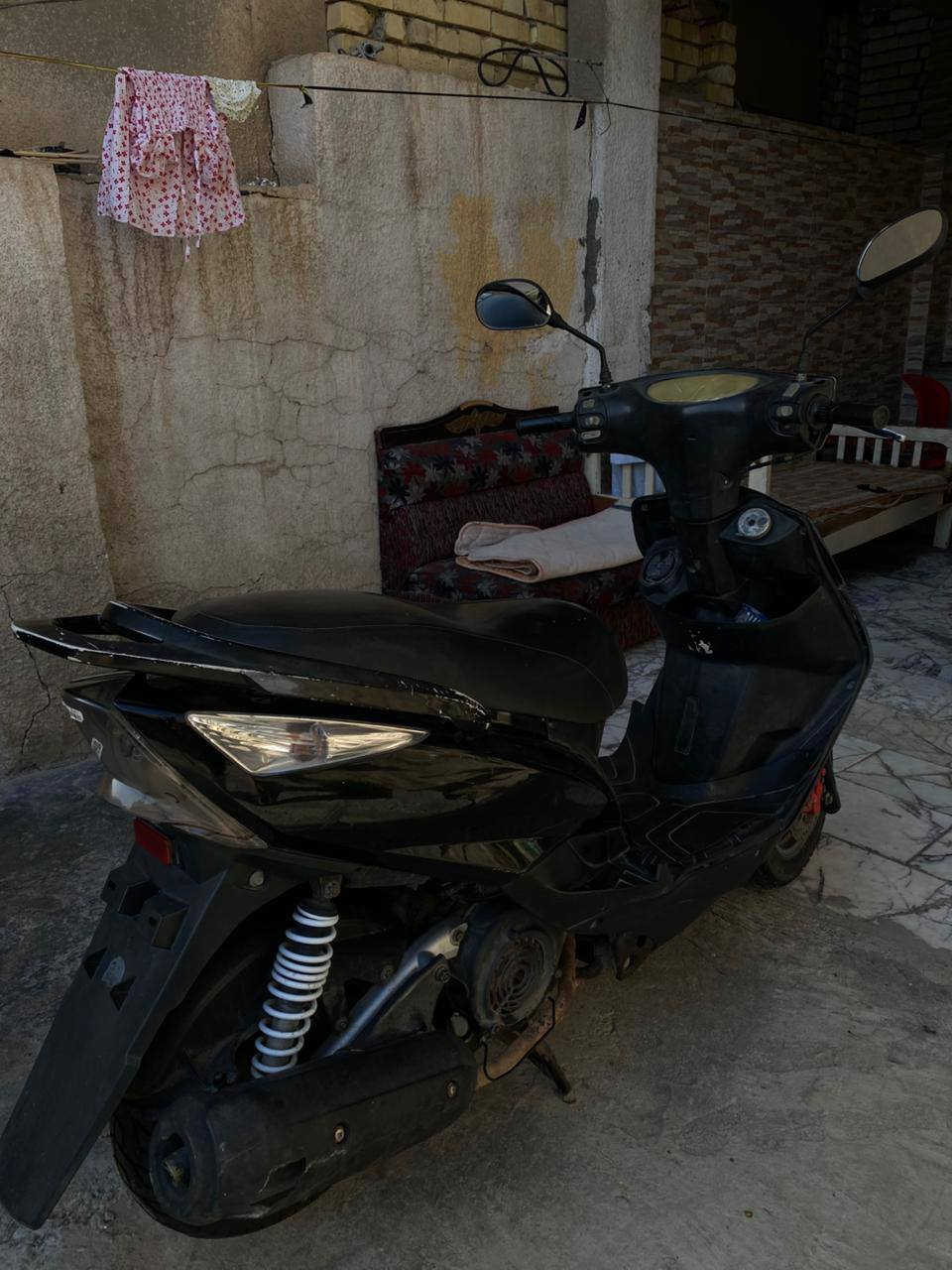 سلام عليكم ماكس ثعلب مابيه اي نقص مكينه جديده شلعه ومعدل خير من الله سعر 350 مستعجل عل بيع شراي يتصل ***********
