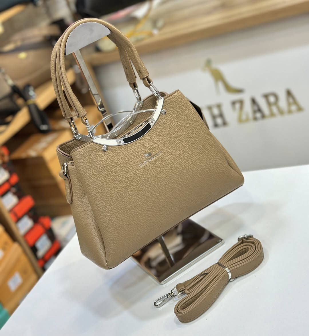 جديدنا من الحقائب النسائية 👜💼👝👛
جلد طري 3 خانات / السعر 20 الف فقط 💵✅

الموصل / الزهور - مجمع عزيز فتحي ط3 🌺💐🥰🥀

تألقي بآجمل اطلالة وحصريا لدى NH ZARA 🥰💕

يفتح المحل يوميا من الساعة 11 صباحا لغاية 10 ليلا ⏰⏱️


**إذا كنت صاحب هذا الإعلان وتريد حذفه لأي سبب، رجاءا أرسل رسالة إلى الدعم الفني**