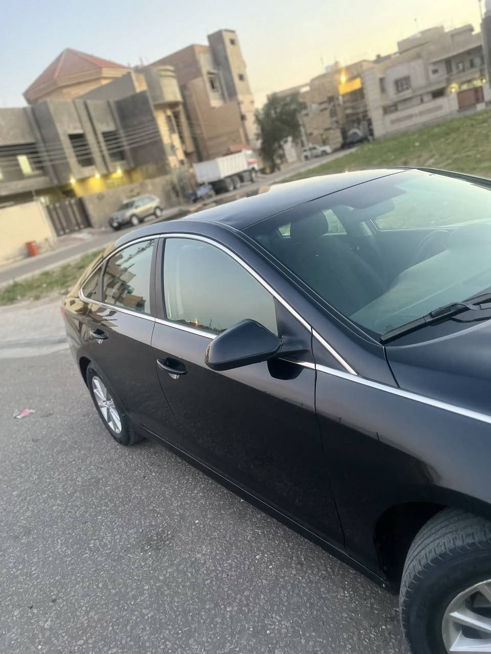 سوناتا 2019 
امريكيه اسود ماشيه 75000 ميل 
السياره مكينه GDI مفتوحه ماكو دونز 
السياره جديده و جاهزه من كلشي حادثه شفه البنيد و الجاملغ مبدل بلادي و مصبوغ بس بدون اي حادث
السياره رقم اربيل باسم عربي 
الرقم مميز 
للاستفسار ***********
