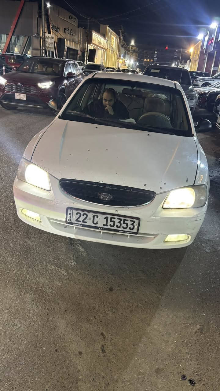 سلام عليكم فيرنا ٢٠١٠للبيع كير عادي سياره باسمي لا وكاله ولاباسم شركه تحويل ثاني يوم مكاني بغداد يرموك سياره بيها طخات وبيها باب صبغ والباقي كفاله ***********
