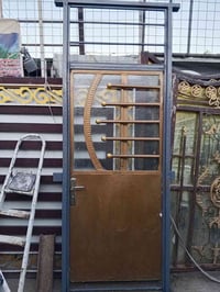 متاح باب العرض 1متر ارتفاع 275مكاني بغداد السعر 75 07731641367