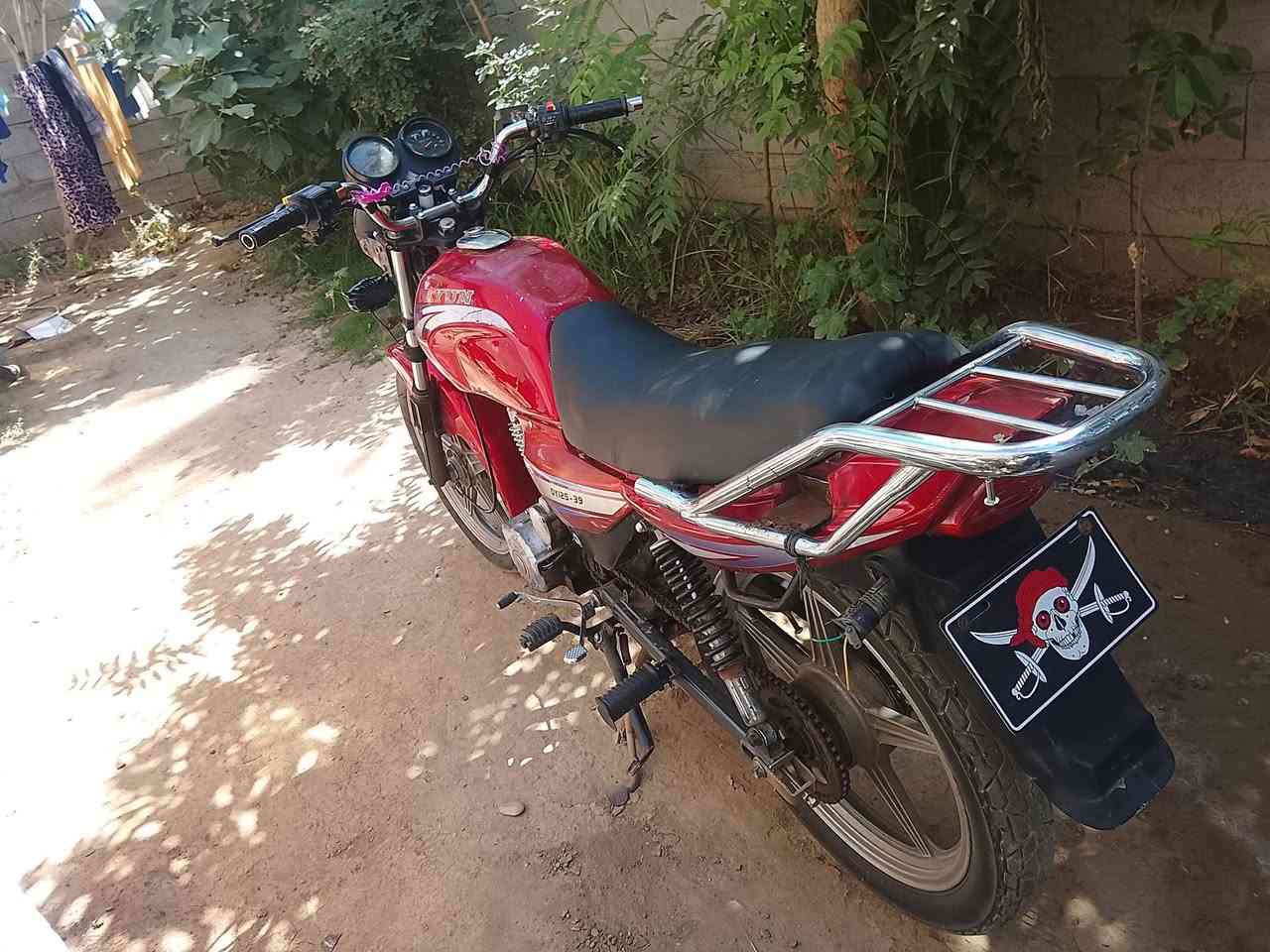 دايوند
دراجه نضيفه 
كفاله من صوت او تنقيص او تبخير 
او عواج مكفوله 
نقوصات فقط اشاير 
سعره 475وبيه مجال
***********
