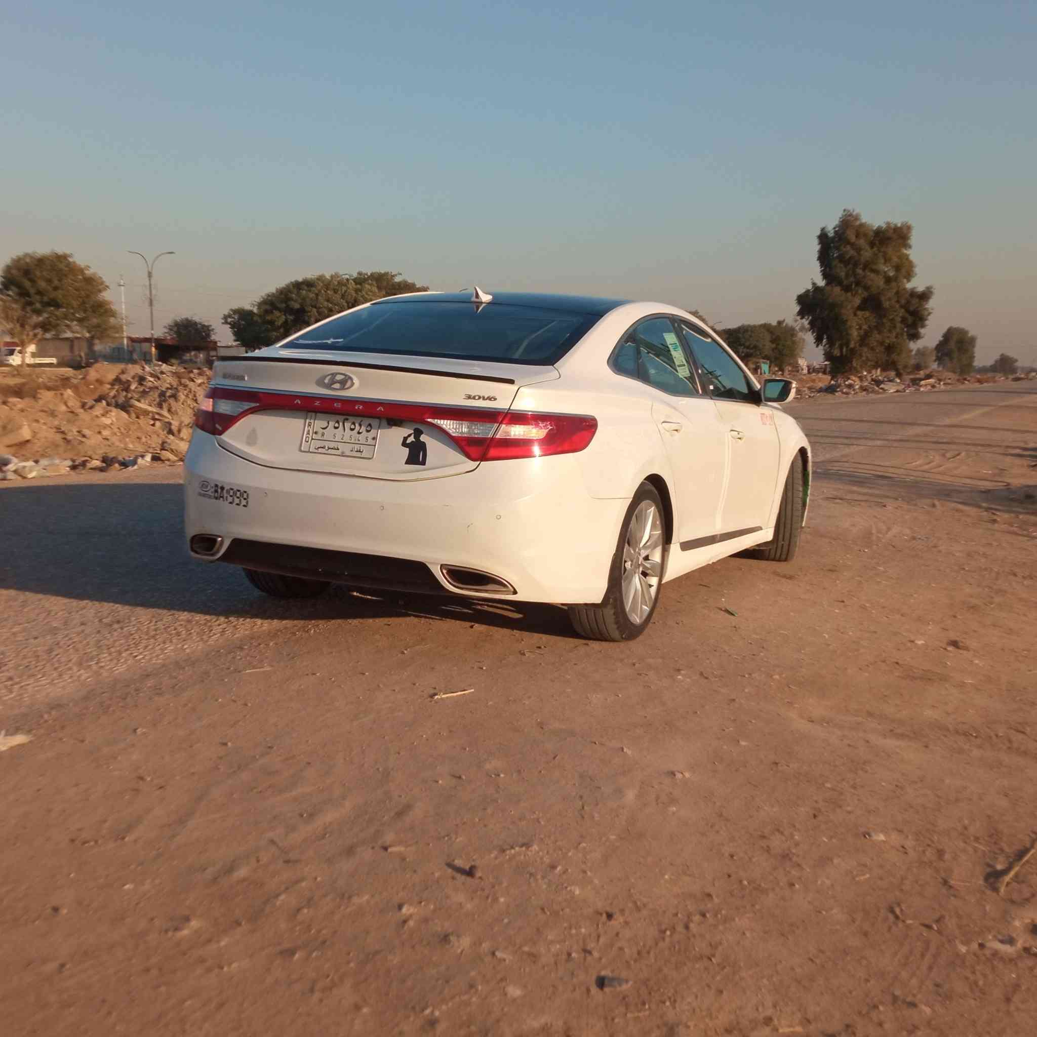 سلام عليكم اخوان ازيره هونداي 2013 سياره حلوه ومرتبه مال واحد جناي المكان بابل حله  جبله مدينه الشهداء تواصل عله الرقم ***********
