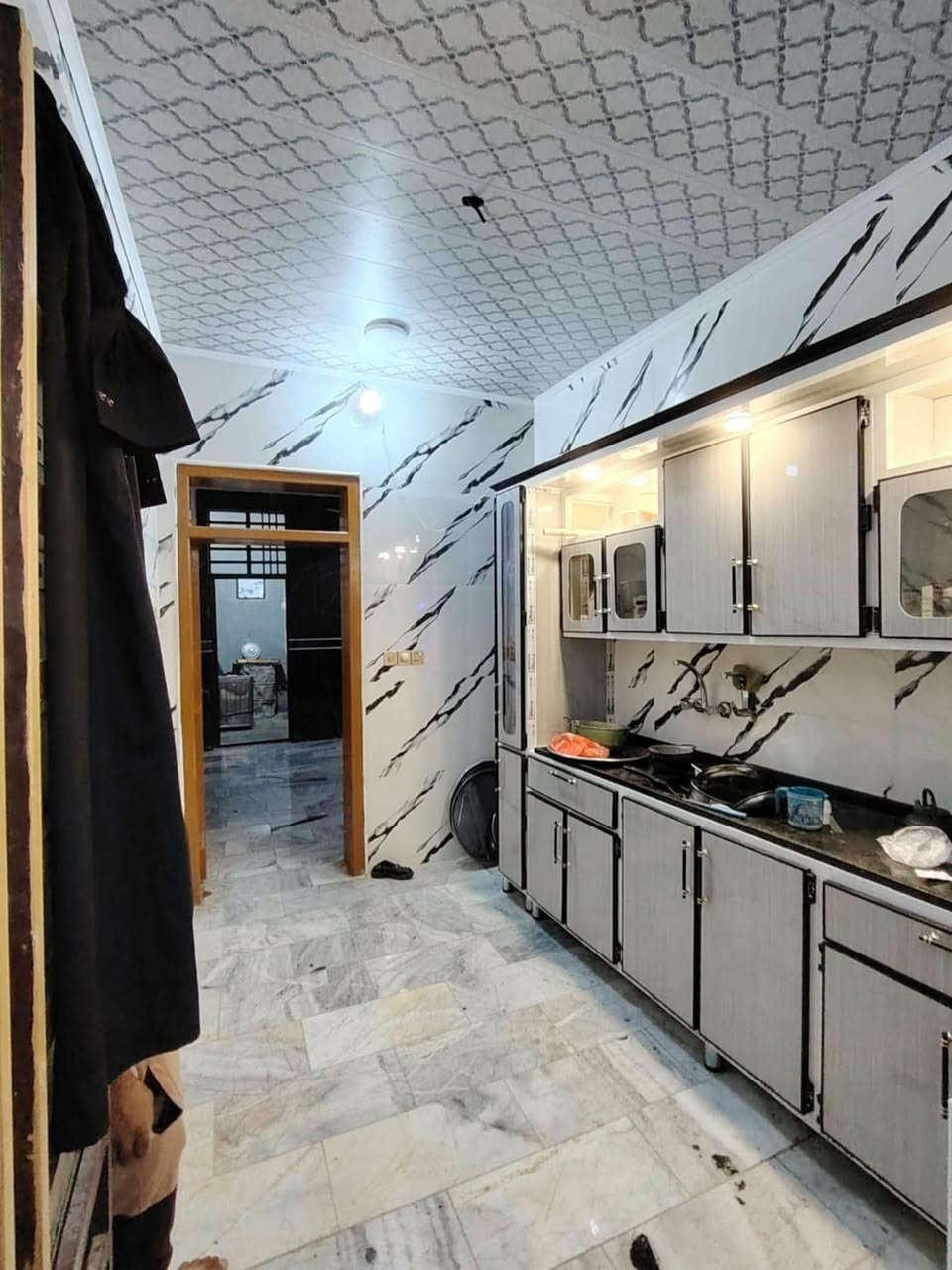 دار للبيع 120 متر  في مزارع اليرموك مقابل قرية الغدير شارع 29  بناء درجة اولة سيراميك لوح ومرمر درجة اولة  من كل النواحي البيت مو مال بياع شرة  البيت مال جنايي الله يشهد صب فوك وجوة بم  طابوك جمهوري
السعر 45 مليون وبي مجال
***********
