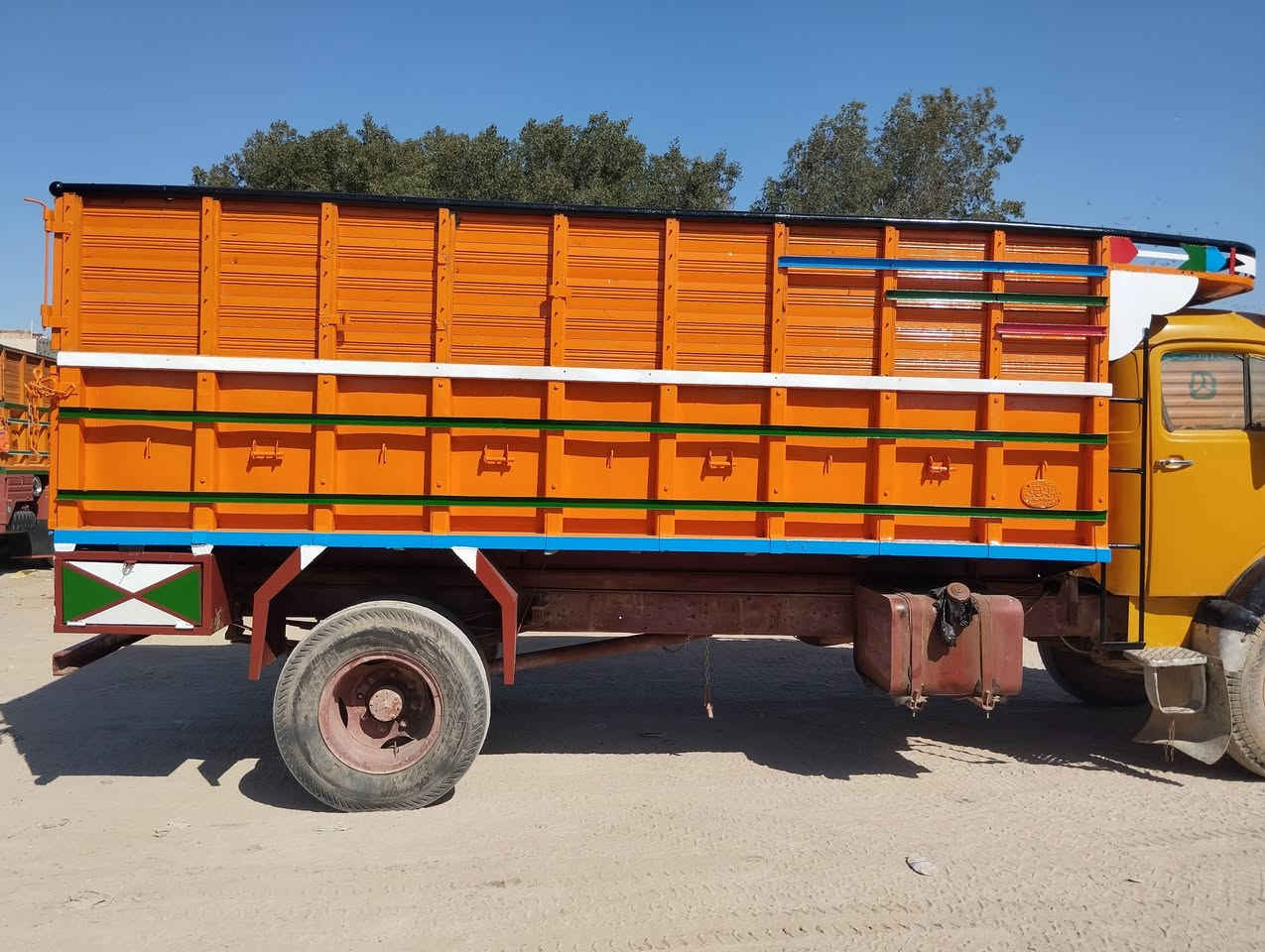 بدي ابو ردين جديد للبيع ابو البرغي المكان النجف للاتصال على الرقم *********** او ***********
