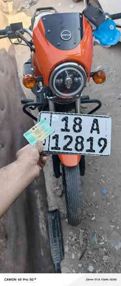 السلام عليكم درجه دايون 2023رقم وسنويه بسمي مكان الدرجه بابل شارع 60  السعر اتصل ***********
