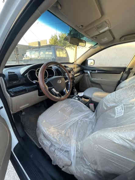 من رخصة الادمن المحترم 
كيا سورنتو 2012 وارد خليجي رقم بغداد مشروع وطني مواصفات 
٧ راكب 
٣ قطع تبريد 
داخل صاج 
مري شفط 
اشاير بالمري 
كامرة 
حساسات 
صبغ نص قطعة فقط شرط السونار مكينة گير تبريد صدر تخم تاير جاهزة جدا 
السعر 147
للاستفسار ***********
