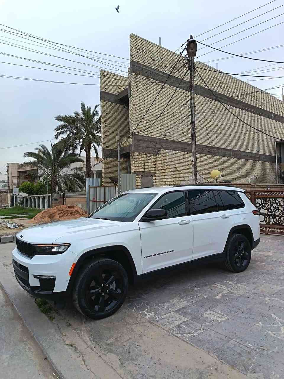 ياالله للبيع
جيب كراند شيروكي لمتدد بلاص 2023
دخول جديد فحص مؤقت (بدون رقم)
7 راكب محرك 3600 بدون صبغ بدون ايرباك
ماشيه 13 الف ميل حقيقي
مكان السيارة بغداد السيديه
السعر 270 وبيها مجال للشراي
***********
***********
