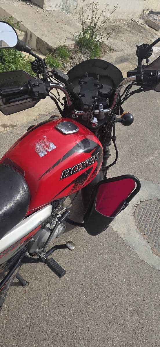 للبيع: بوكسر 21 رقم بغداد
دراجة نظيفة  شغل واصعد 
​موديل 2021.
​رقم بغداد، تحويل ثاني يوم.
​السعر: (1800).
​الاستفسار: مراسلة الخاص أو الاتصال***********
