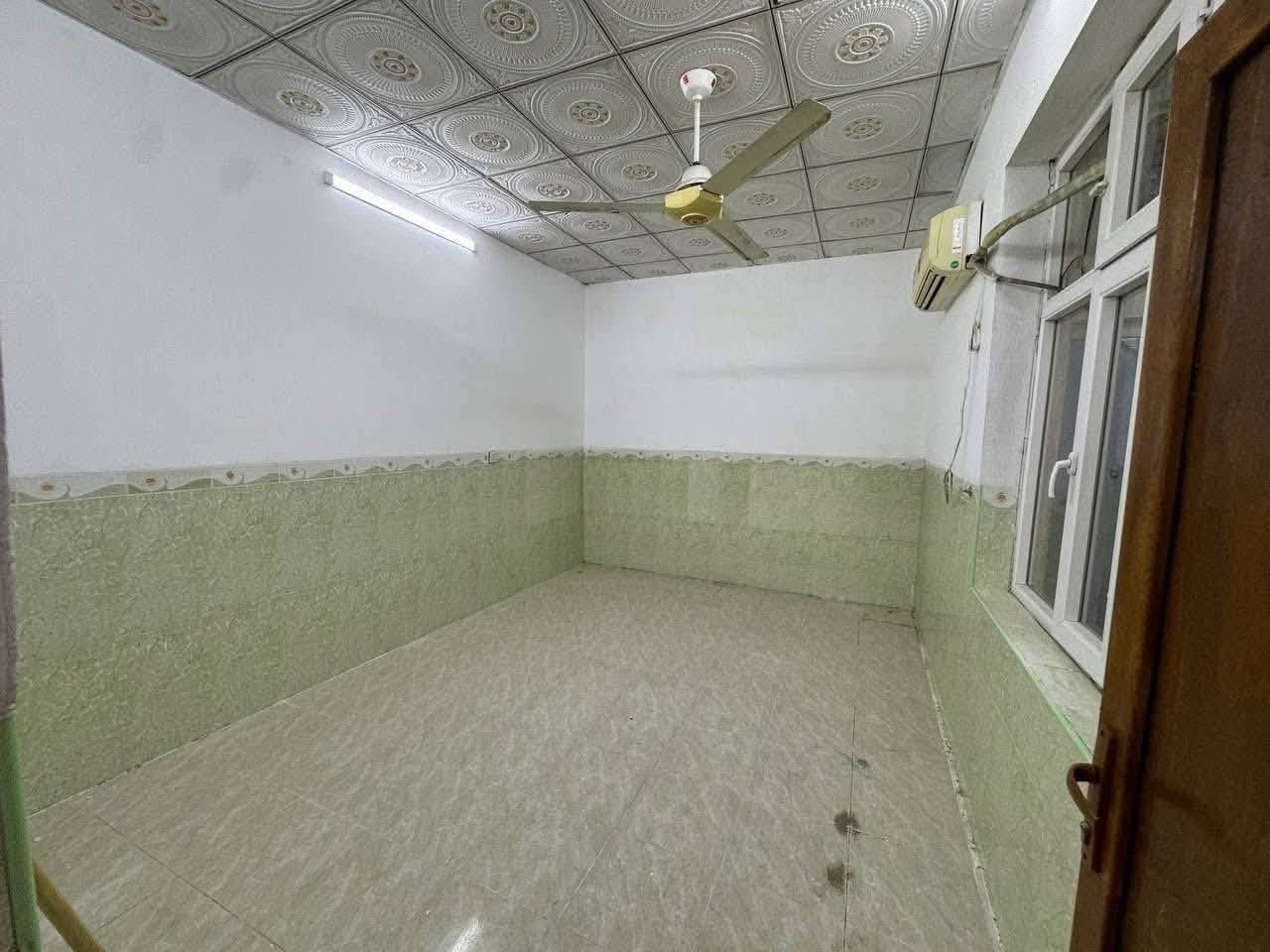 منزل للبيع في أربيل منطقة قربو 125م ع شارع 20م مقابل حديقة

يتكون:-

3غرف

صالة

مطبخ

مجموعة صحيات 

السعر 6دفتر 75ورقه بي مجال 
للاستفسار
***********
***********
*********** واتساب

عقارات ابو آدم في أربيل

لمشاهدة بقية العروض مع ذكر السعر موجود في تلگرام.   https://t.me/new1erbil أربيل, العراق
