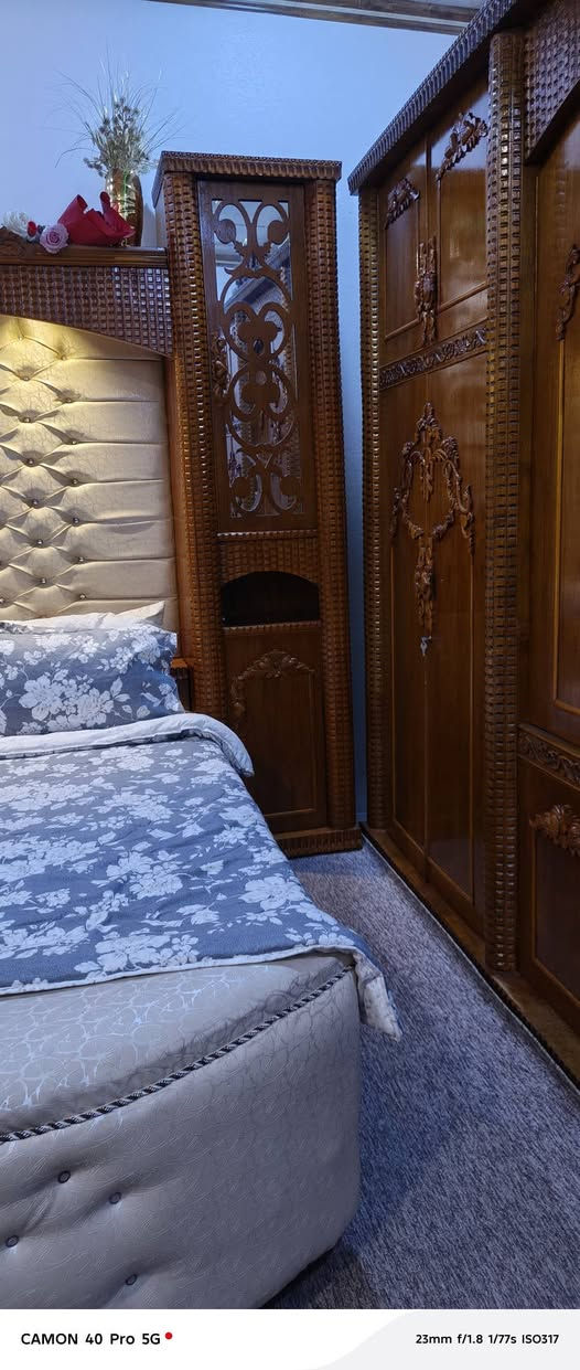 سلام وعليكم غرفة نوم جديده
لا كسر ولا شي تجي تشوفها 
الغرفه جديده كلش 
صاج ثقيل 
انارات بل جربايه 
جديده بمعنى الكلمة 
السعر مليونين وبيها مجال الشراي ينتصل 
*********** 
***********
***********
مع تحياتي
