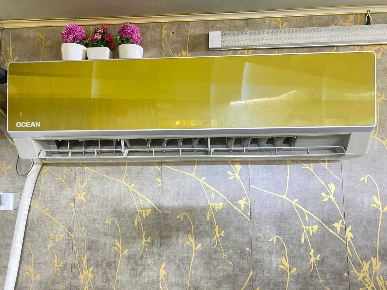 سبلت تدفئه تبريد 2 طن شرط الفحص (OCEAN)
السعر 300 الف


**إذا كنت صاحب هذا الإعلان وتريد حذفه لأي سبب، رجاءا أرسل رسالة إلى الدعم الفني**