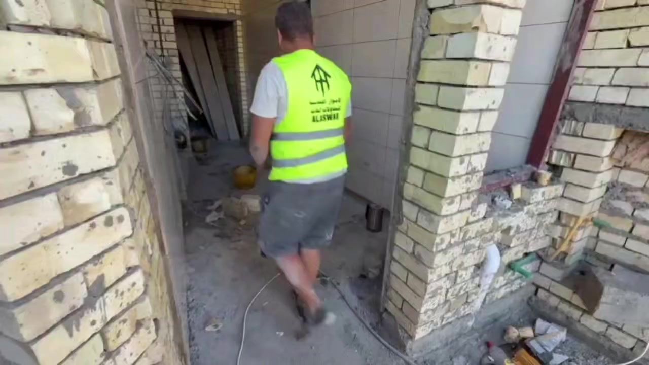 #الاسوار_الهندسية_للمقاولات_العامة

مرحلة عمل السيراميك الجداري
(كوادر شركتنا المميزين💪)

#بناء_نقد_وبالتقسيط
#ولايوجد_اي_دفع_مقدم
#الدفع_بعد_اكمال_كل_مرحله_من_العمل
#الاسوار_الهندسية_اختياركم_الامثل🫶

#ضع_ثقتك_بنا
#للتواصل_والاستفسار
#بغداد_شارع_فلسطين
#قرب_الجامعة_المستنصرية

***********
 ***********

 #اشارة
 #بناء
#الاسوار_الهندسية_للمقاولات_العامة
