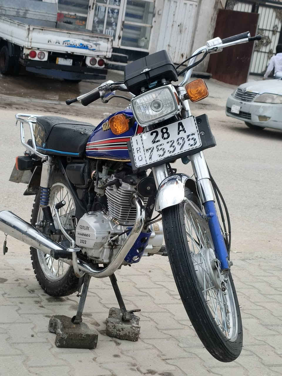 سلام عليكم اربعه كير للبيع موديل 22 نضيفه شوفت عينك رقم او سنويه السعر اتصل على الارقم ***********
