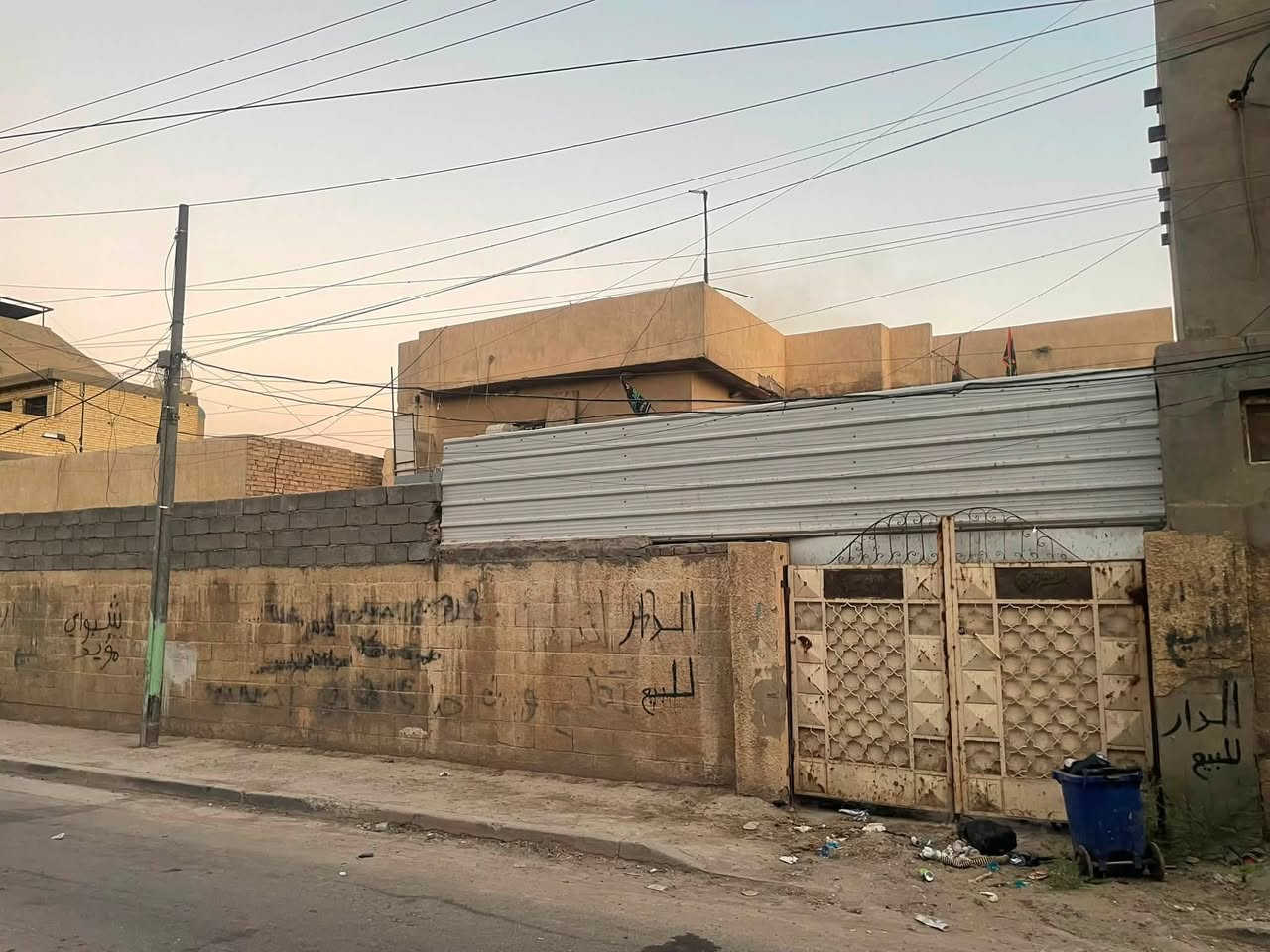 سلام عليكم…
دار للبيع المساحه 500 بناء الدار مساحه 200 متر مع مشتملات عدد ٢ مساحه المشتمل الأول 60 متر والثاني 90 متر العنوان بغداد حي العامل محله 803 المربع الذهبي قرب شارع المطار 

للاستفسار : ***********

