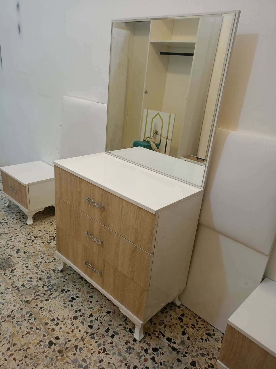 غرفة تركي 🇹🇷 مستخدام 5 قطع  ✨✨
نضافه 90 💯
سلايت  💖
السعر 400💖💸
مع شد🪛 ونقل 🚚  مجاني  داخل بغداد  محافظات بكروه


**إذا كنت صاحب هذا الإعلان وتريد حذفه لأي سبب، رجاءا أرسل رسالة إلى الدعم الفني**