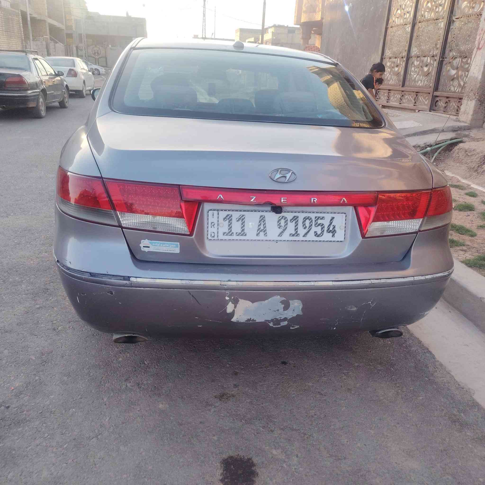 السلام عليكم ازيرا موديل 2007 مكينة 3800محوره غاز تبريد ثلج مرايات شفط وبيها تنته وتخم تاير كير ومكينه مكفولات مصبوغه عام للجماليه فقط حادثها بل جاملغ الامامي بس سعرها 85وبيها مجال مكاني بغداد رقمي للتواصل(***********)(***********)
