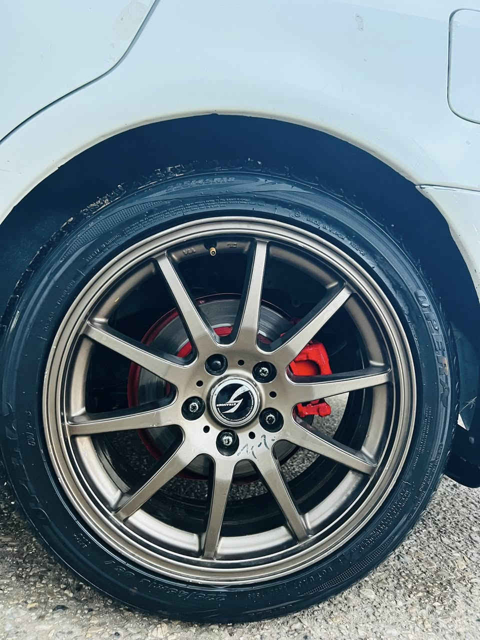 مۆدێل 2002
ڕەقەم هەولێر بەشەرتی بەناو کردن
4 پارچەی بۆیاخە
مەکینەی 3000هەزارە
گێڕو مەکینەو تەبریت و abs ی بەشەرت
سعری:48 گەڵاو مەجال
ژ.ت(***********)
(***********)
تکایە موشتەری نیت سەری خۆشتو منیش مەئێشێنە
:؛
گۆڕینەوەش ئەکەم بەشتێ بەدڵم بێت
