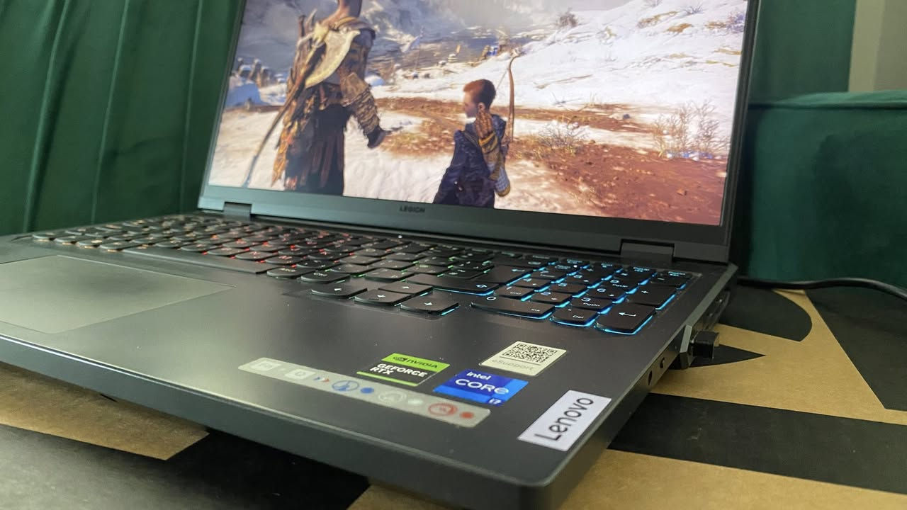 لابتوب لينوفو برو5 
 Lenovo legion pro 5 
الغني عن التعريف مستخدم سنة تقريبا ما بيه ولا اي عيب لا شخطة ولا جلخة مثل ما موضح بالصور سبب البيع محتاج فلوسه 

Legion pro5
13th core i7HX
Hard 512 GB ssd
Ram 16 GB
RTX 4060 8GB
16” 240Hz
دقة الالوان srgb100%
Display
16" WQXGA (2560x1600) IPS 500nits Anti-glare, 100% DCI-P3, 240Hz, DisplayHDR 400, Dolby Vision, G-SYNC, Low Blue Light, High Gaming
Performance
السعر 1,400.000 دينار عراقي


**إذا كنت صاحب هذا الإعلان وتريد حذفه لأي سبب، رجاءا أرسل رسالة إلى الدعم الفني**