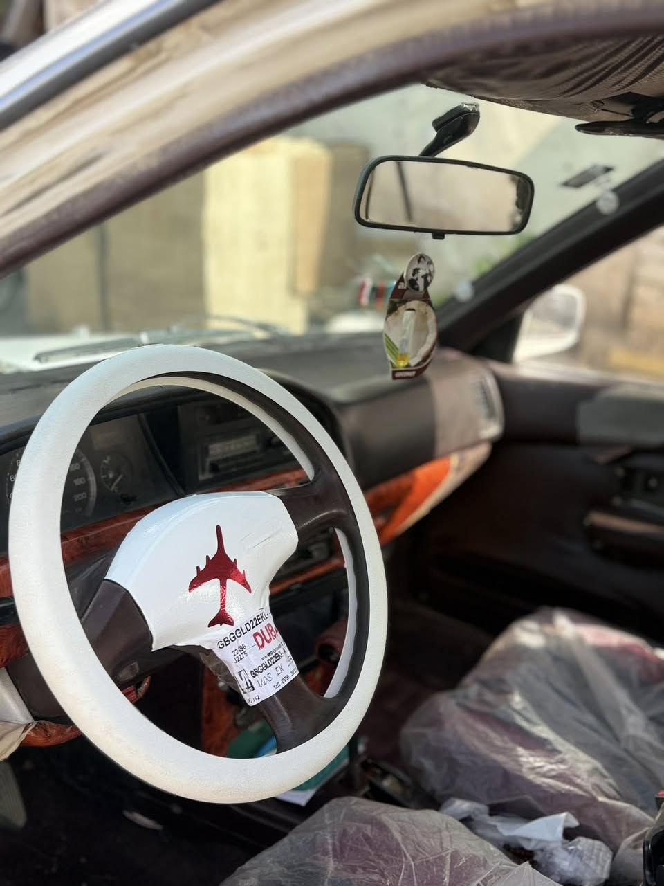 كورلا موديل 1990 مشروع وطني باسمي سياره خير من الله مكفوله من ضربه القويه مكينه وكير خير من الله 
سعر 35 وبيه مجال بسيط 
***********
