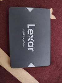 هارد للبيع مواصفاته  Lexar NS100 256GB III 6Gb 2.5” SATA ssd سعره 35 ا...