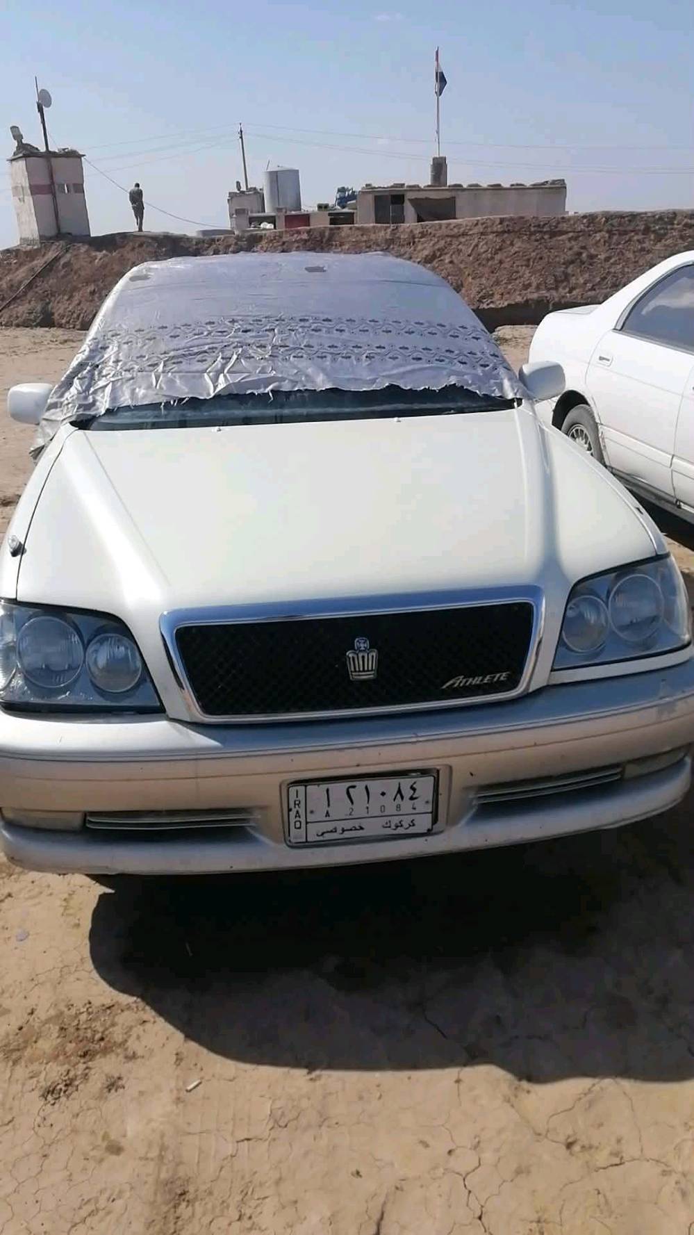 السلام عليكم 
ملكه 2003 عادي 
مواصفات 
1مكينه دي فور كبير 
كشنات كهرباء 
3دكم عادي 
تبريد منضومه جديده ثلج❄️
حادثها كصه فخذه ومصبوغه حزام القماره بدون صبغ 
داخلها كلش حلو دشبول جديد 
رقم كركوك تحويل وكاله اصوليات كامله بس تحويل رقم مدفوعه كمرك 
السعر 90وبيها مجال 
الرقم 
***********
مكان السياره بابل الحمزه الغربي