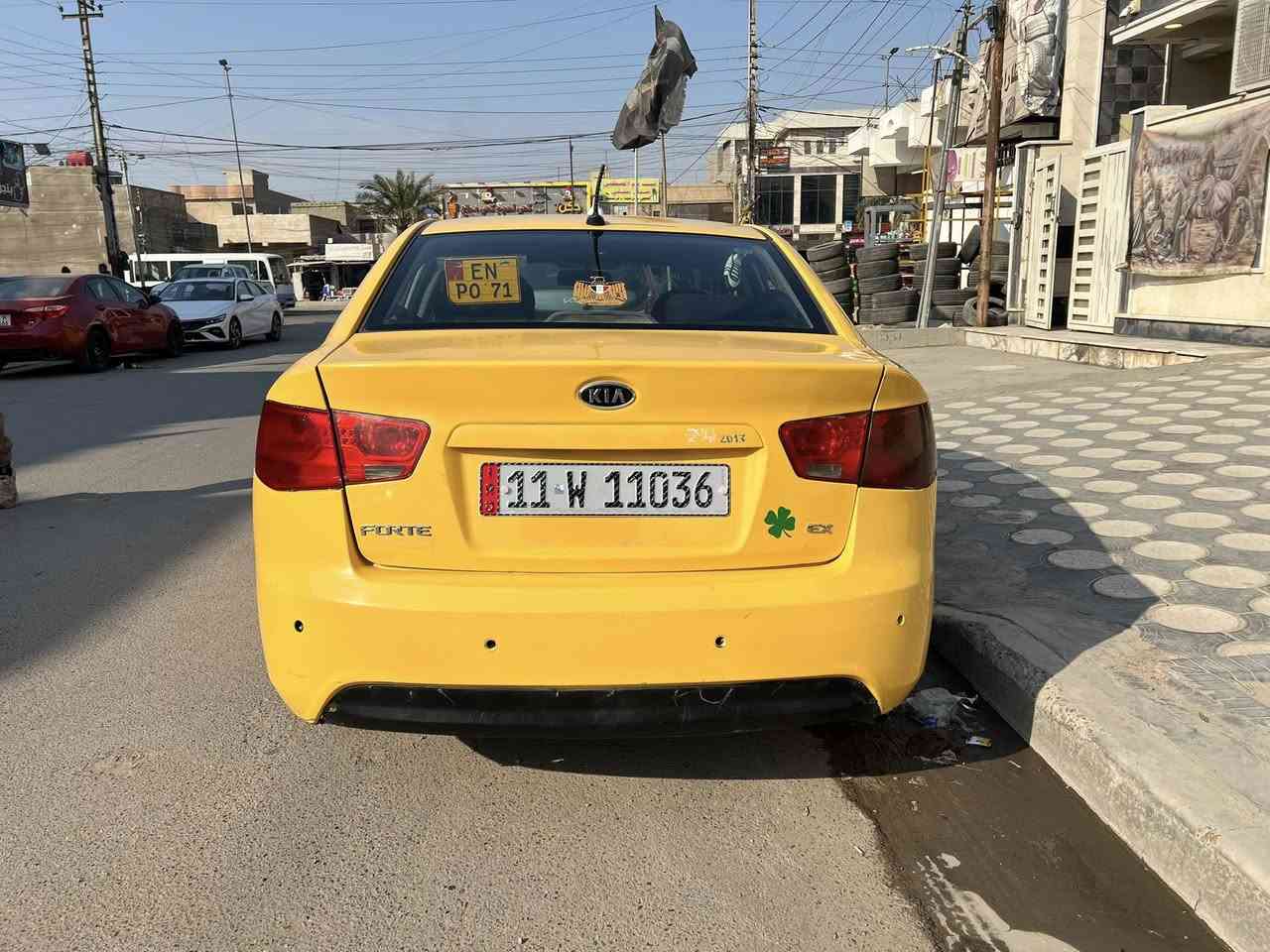 سلام عليكم كيا فورتي 2013 رقم انكليزي بسمي مصفره هئيه وغرامات تحكم ستيرن
 صدر خلفي امامي جديد قبل اسبوع فاتحه صبغه جديده جاهزه السياره متصرف عليهه سعر 83 هـ*********** مكان بغداد الشعب
