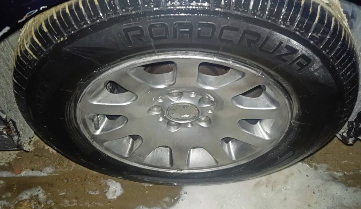 تخم حجم ١٦ هو وتايرات مراوس بحجم ١٧ هو وتايرات ***********
