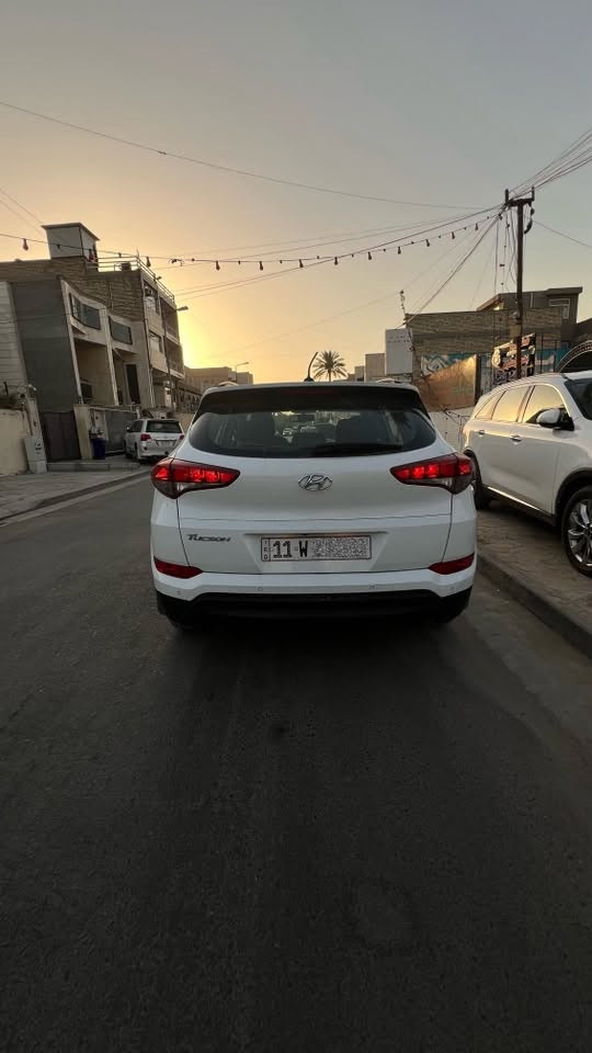 السلام عليكم
توسان 2016 خليجي 

بانوراما نصف مواصفات 

بدون نقوصات السيارة جاهزة تخم تايرات جدد

رقم بغداد الجديد 

مواصفات التوسان المعروفة 

بيها فقط صبغ على كد شبر بحافة البنيد مثل ما مأشر بالصورة 

مكانها بغداد الجديدة 

168$ وبيها مجال 

***********
