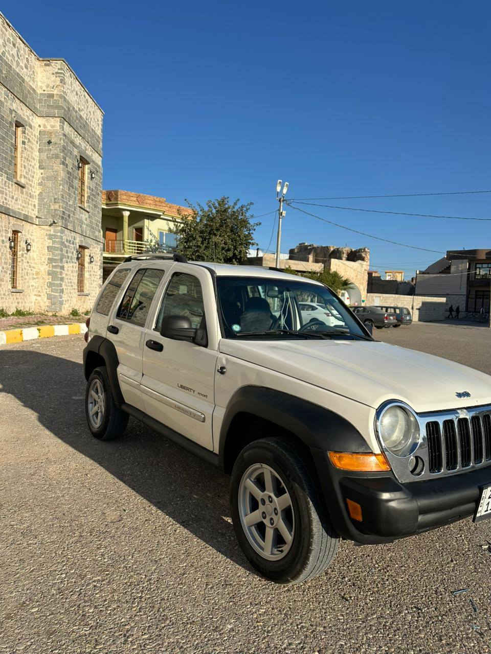 جيب لبرتي حرس حدود موديل 206محرك بلاد 6v دبل كير رباعي محرك وكير بشرط تبريد حداده كله جديد تيارات جديد رقم اربيل دولي سنويه جديد بسمنه نفس اليوم تحويل وكاله حاضر بدون ضرر وصبغ مكفوله كهرباء كله شغال ايبس شغال قفل مركزي دشبول كل شغال ساكن كفري سعره 82وبي مجال ***********
