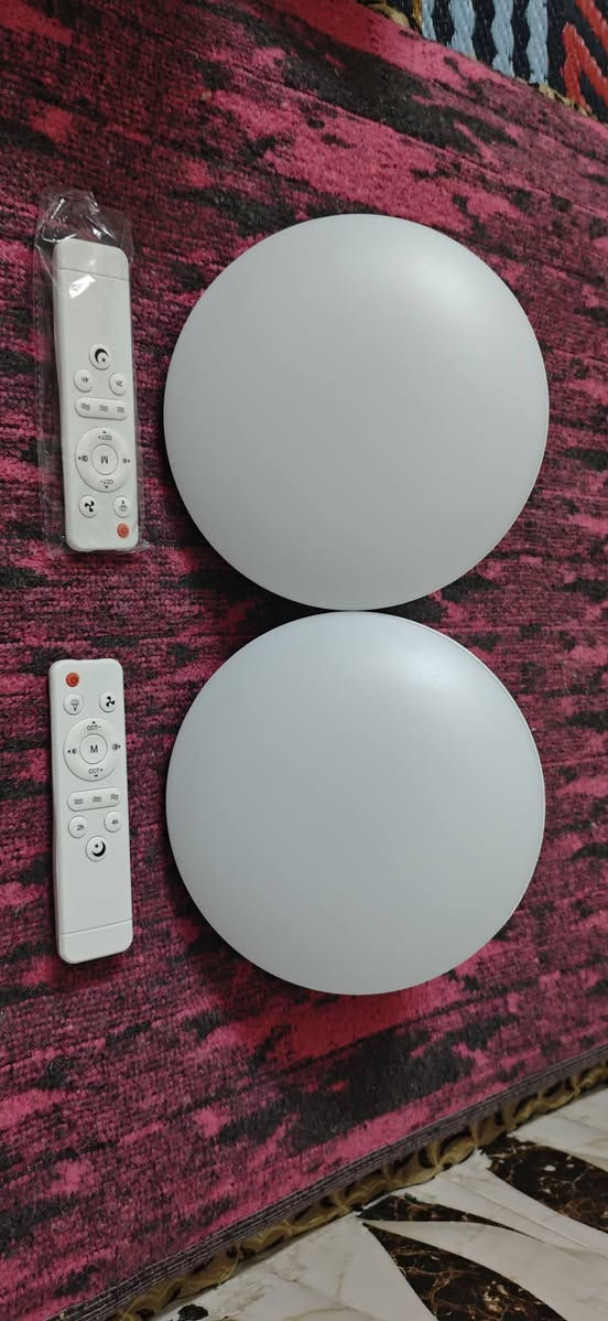 من رخصة الادمن 
سلام عليكم
بنكة حديثة جديدة ما مستعملة كلش حلوة لاصحاب السقف المغربي و السقف الثانوي 
3 سرعات + 3 الوان
 تشغيل تحكم عن بعد 
قطعتين كل قطعة الها ريموت خاص بيها وهذا الفيديو كدامكم 
70 الف  ثنيناتهن اخوان لحد بالسعر  والله تحفة فنية وتصميم كلش حلو لغرف النوم و الإستقبال 
***********
