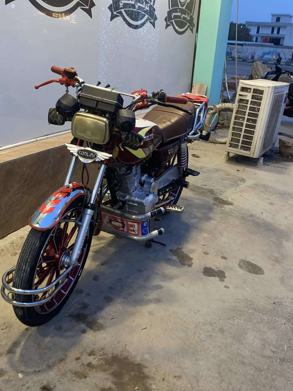 سلام عليكم سيفان 24 لبيع او مروس ب موديل 25 ونطي فرق الدراجه نضيفه فقط إلا اشاير الماميه سعرهه 650 قفل 🔒 رقمي ***********
