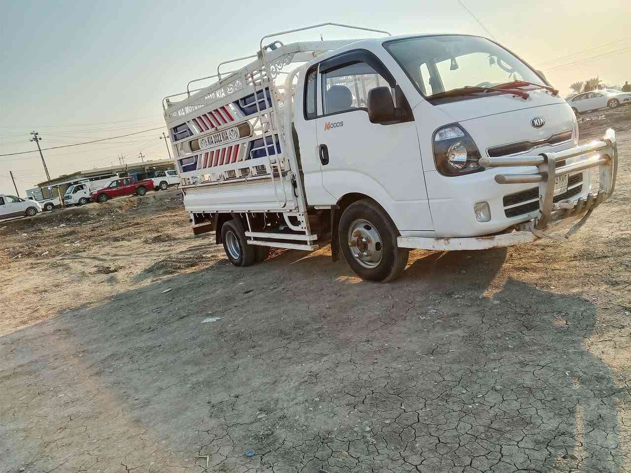 للبيع كيه فحل موديل 20 رقم ذي قار جاهزه تحويره 14 تانكي 100 التر محجوزه باقي سنه عله  الحجز مكفوله كفاله عامه ماشيه 48 الف فقط ***********
