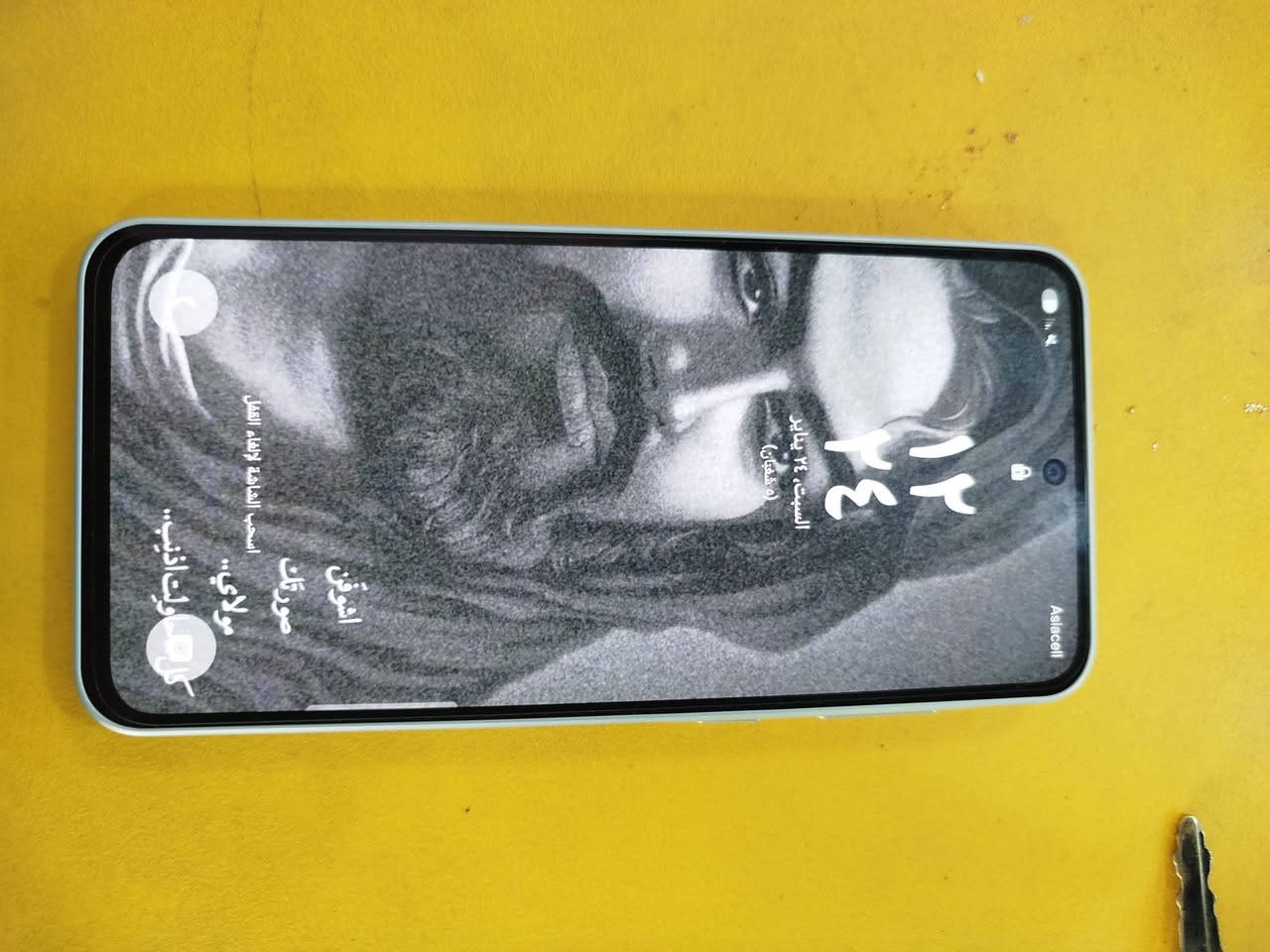 جهاز صارلي 20 يوم اخذته كلاكسي 36Aمكاني ديوانية *********** الكارتونه وياه شاحنه هم وياه
