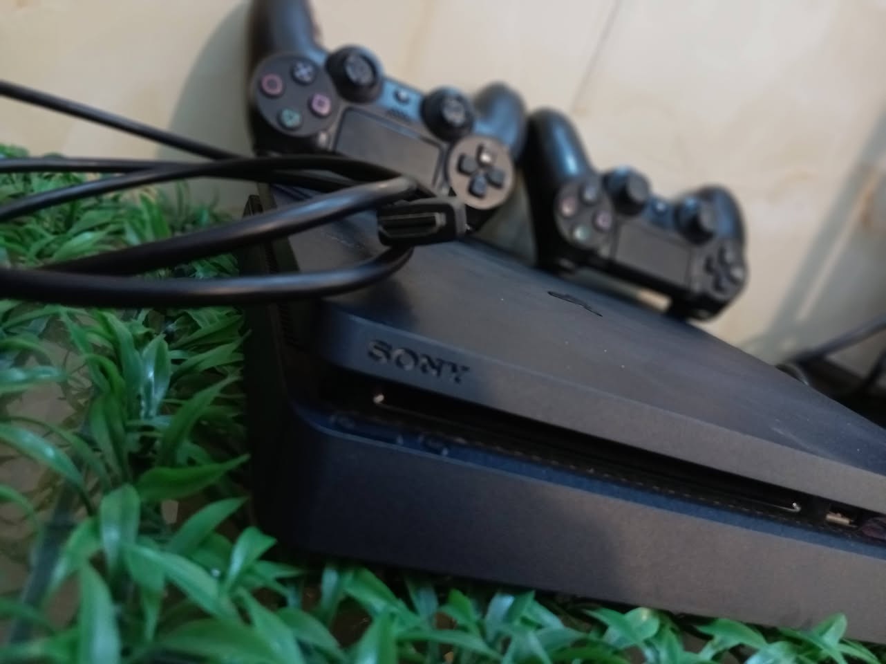 بلاي 4 فور سلم  ذاکره 500 نضام 12.50جهاز لوك ستيكر ما مفتوح وين ما عاجبك افحص کامل ملحقات يدتين وحده اصليه وحده تجاریه جهاز حيل نضيف سعر 200 قفل قفل قفل
العنوان : بغداد:الزعفرانيه
 التواصل خاص أو عله هاذه رقم (***********)
