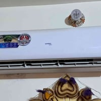 سلام.عليكم.عندي سبلت طنين .للبيع عرضته للبيع  بسبب  الكهرباء والطابقه ...