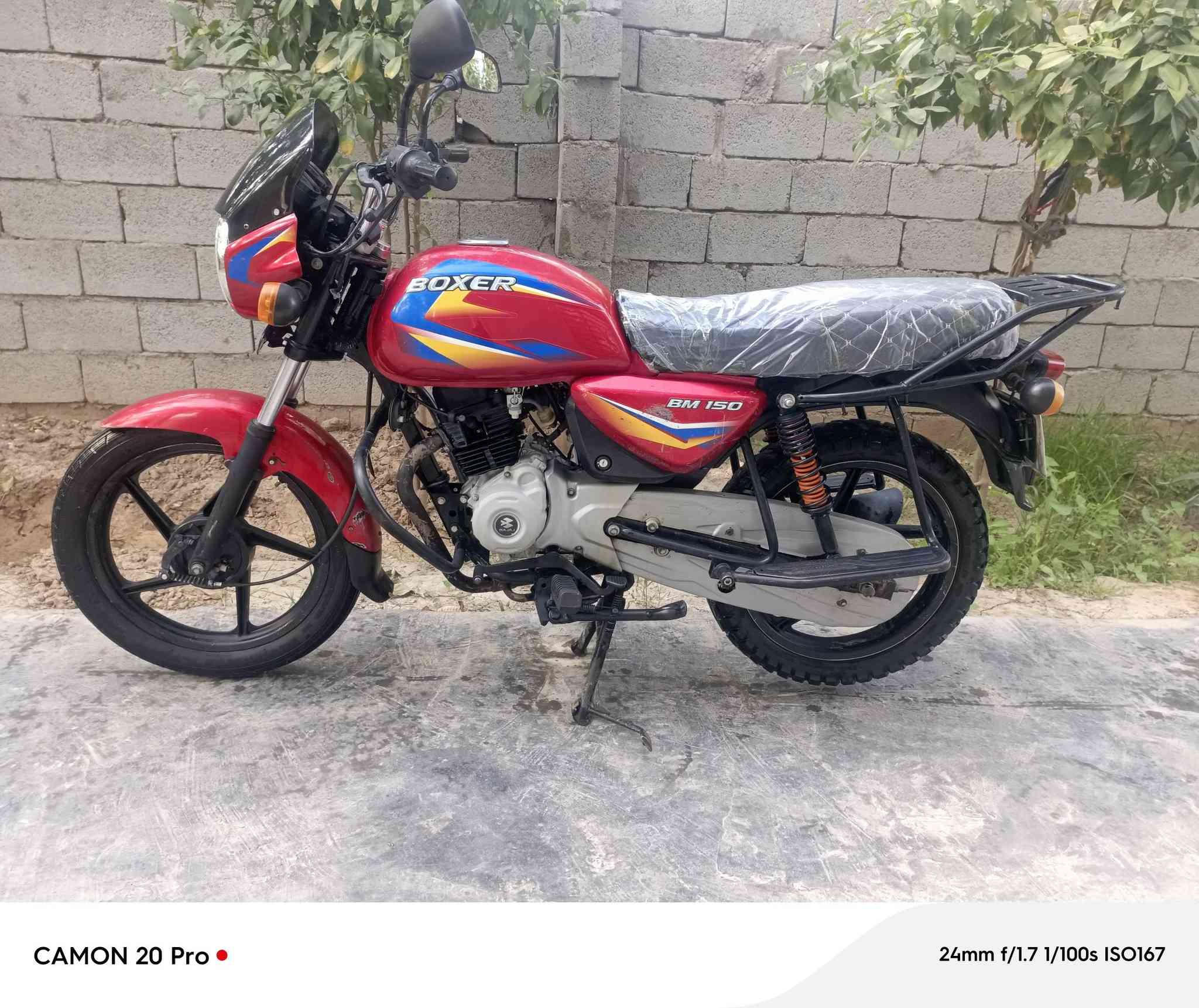 سلام عليكم بوكسر مديل2020شادلهة محࢪك مال23كفالة من الفتح والتبخيࢪ شࢪط محرك اخرس مينسمع دراجة نضافة كدامك مرقمة ديالى نكليزي تحويل ثاني يوم 
عارضهة 1350وبيهة مجال حك لجية فقط فقط 
مكاني ديالى بعقوبة قرب جسر خرنابات 
***********📞📞
