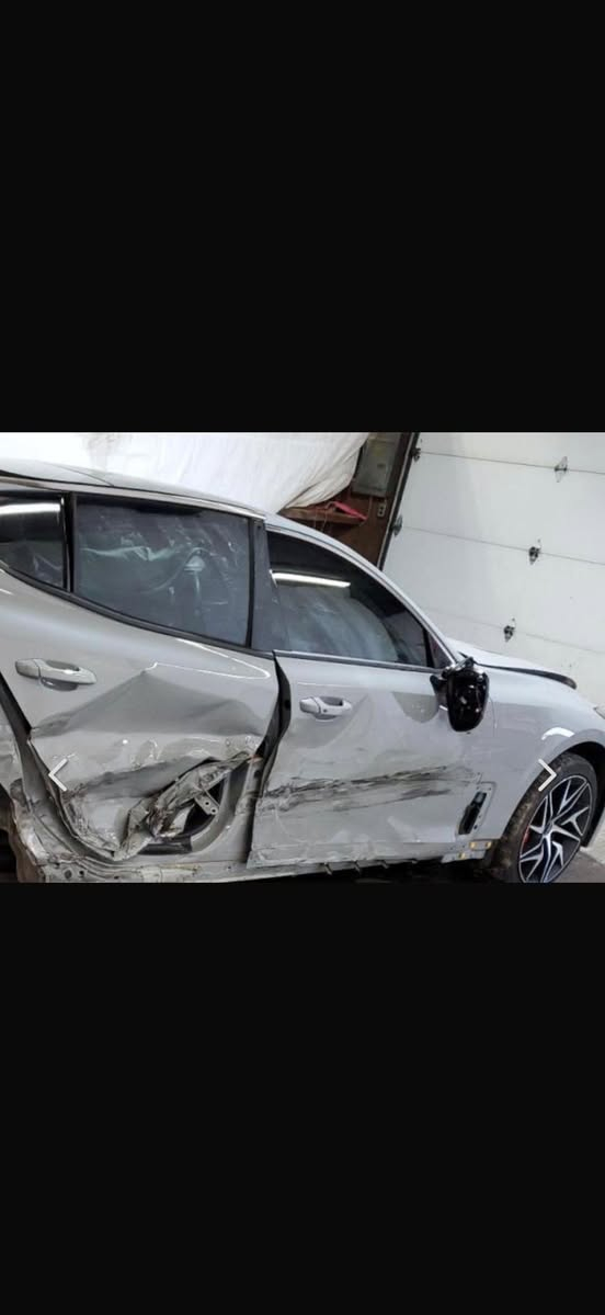 السلام عليكم 

الوحش الكوري 💪🏾

كيا ستنگر موديل 2023 فئه GTliN 

مكينه 2500 تيربو 🔥صـــاروخ 290 احصان🔥
رقم بغداد بأسمي شخصيا مداور ثاني وين ورقم مميز 

الضرر/جانبي  باب الصدر مصلح وباب الخلفي مبدل والجاملغ صبغ ضربه حلوه وخفيفه صور الحادث داخل المشور ورقم الشاصي كذالك  

المواصفات 👇🏿

✅بنراما 
✅كشنات تدفئه
✅كشنات كهرباء 
✅كشنات ختم GT 
✅داخل احمر 
✅شحن لاسلكي
✅بصمه تشغيل +ابواب 
✅لد نهاري 
✅لايت عالي ناصي زينون بلاد 
✅اوتو هولد 
✅ستيرن حرف D
✅ستيرن تدفئه
✅نضام تشغيل واطفاء ذاتي عند التوقف 
✅تحكم ستيرن جهتين 
✅سياقه ذاتيه 
✅نقطه عمياء 
✅سايد بريك بصمه 
✅تبريد ثلج ❄️
✅وضعيات قياده 
✅مري شفط 
✅اشاير مري 
✅ترحيب عند الاقتراب 
✅بگ لايت لد 
✅شاشه كبيره بلاد 
✅رادار امامي جانبي وخلفي 
✅ويل 20 بلادي 
✅سماعات هاردون كاردون +مضخم صوت 
✅تشغيل عن بعد 
✅حساسات خلفيه 
✅مانع انزلاق 
✅جام اوتو 

السياره حلوه وجديده كلش 
وللعلم السياره بانزين محسن ودهن مضبوط 

والسياره عليها نانو سيراميك وبوليش وحمام 

السعر / 205 ورقه وبيه مجال 
العنوان / الديوانيه


**إذا كنت صاحب هذا الإعلان وتريد حذفه لأي سبب، رجاءا أرسل رسالة إلى الدعم الفني**