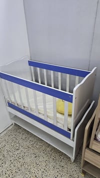 غسالة LG • جرابي أطفال • اليرموك حي الداخلية