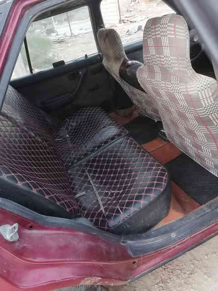 السلام عليكم سياره لل ب ي ع كارينا تيوتا كير عادي موديل 1996رقم انكليزي كامله تحويل ثاني يوم صدر جديد تخم   تايرات جدد كير ومكينه مكفول جاهزه من كلشي شوفت عينك  ال س ع ر ٢٨ وبيه مجال العنوان الطارمية بغداد رقم :*********** :/***********
